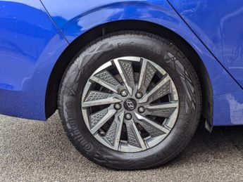 Hyundai IONIQ 38.3kWh Premium Auto 5dr
