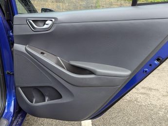 Hyundai IONIQ 38.3kWh Premium Auto 5dr