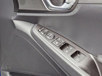 Hyundai IONIQ 38.3kWh Premium Auto 5dr