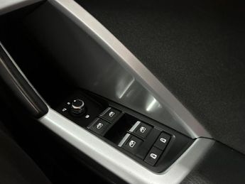 Audi Q3 1.5 TFSI CoD 35 Sport S Tronic Euro 6 (s/s) 5dr