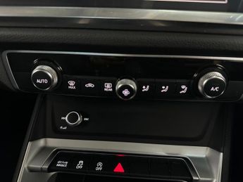 Audi Q3 1.5 TFSI CoD 35 Sport S Tronic Euro 6 (s/s) 5dr