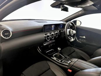 Mercedes-Benz A Class 1.3 A180 AMG Line (Executive) Euro 6 (s/s) 4dr