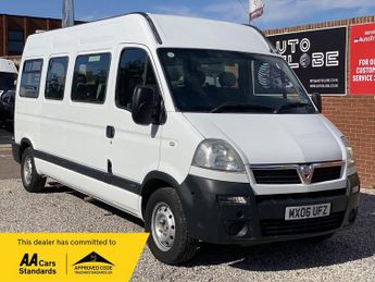 Vauxhall Movano 2.5 CDTi 16v 3900 4dr (LWB, 17 Seats)