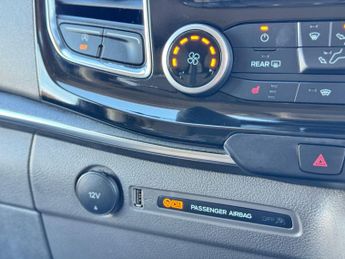 Ford Tourneo Custom 2.0 320 EcoBlue Titanium Auto L2 Euro 6 (s/s) 5dr