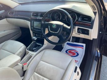 Skoda Superb 1.8 TSI Elegance DSG Euro 5 5dr