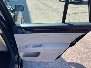 Skoda Superb 1.8 TSI Elegance DSG Euro 5 5dr