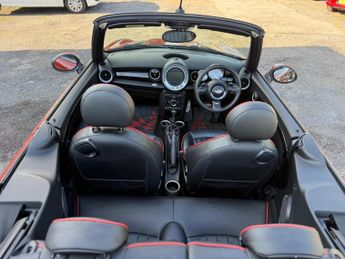 MINI Convertible 1.6 John Cooper Works Auto Euro 5 2dr