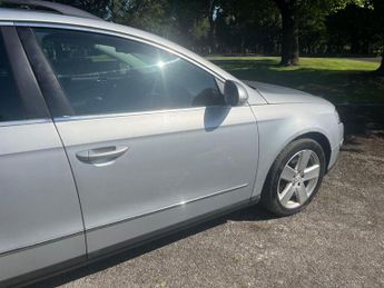 Volkswagen Passat 2.0 TDI Sport DSG Euro 4 5dr