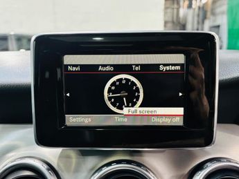 Mercedes-Benz GLA 2.1 GLA220d AMG Line (Premium Plus) 7G-DCT 4MATIC Euro 6 (s/s) 5