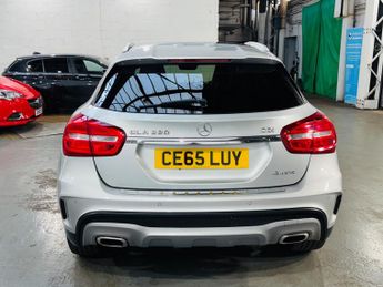 Mercedes-Benz GLA 2.1 GLA220d AMG Line (Premium Plus) 7G-DCT 4MATIC Euro 6 (s/s) 5