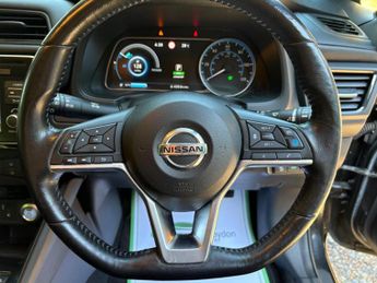 Nissan Leaf 40kWh Tekna Auto 5dr