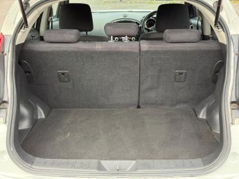 Nissan Juke 1.6 Acenta Premium CVT Euro 5 5dr