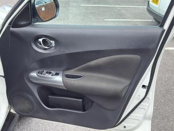Nissan Juke 1.6 Acenta Premium CVT Euro 5 5dr
