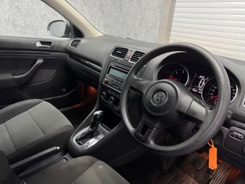 Volkswagen Golf 1.6 TDI SE DSG Euro 5 5dr