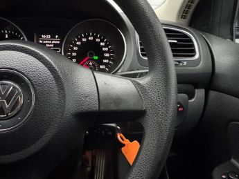 Volkswagen Golf 1.6 TDI SE DSG Euro 5 5dr