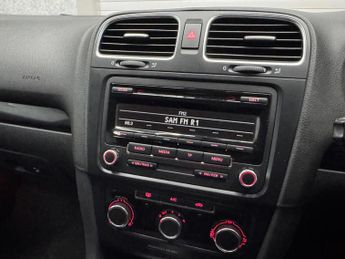 Volkswagen Golf 1.6 TDI SE DSG Euro 5 5dr