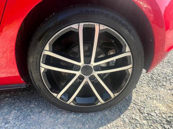 Volkswagen Golf 2.0 TDI BlueMotion Tech GTD DSG Euro 6 (s/s) 5dr
