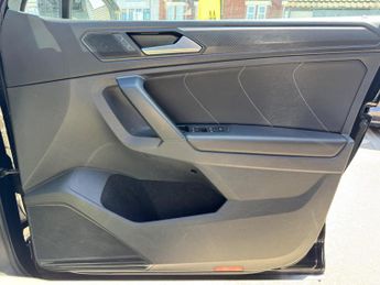 Volkswagen Tiguan 1.5 TSI R-Line DSG Euro 6 (s/s) 5dr