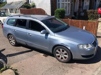 Volkswagen Passat 2.0 TDI SE DSG Euro 4 5dr