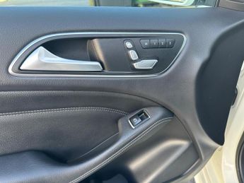 Mercedes-Benz B Class B250e Sport (Premium) Auto 5dr