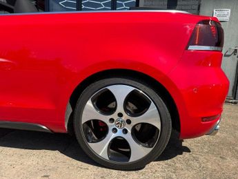 VOLKSWAGEN GOLF 2.0 TSI GTI Cabriolet 2dr Petrol DSG Euro 5 (210 ps) **FINANCE O