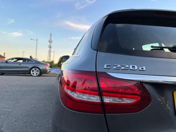 Mercedes-Benz C Class 2.1 C220d AMG Line 7G-Tronic+ Euro 6 (s/s) 5dr
