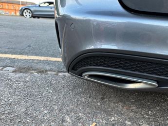 Mercedes-Benz C Class 2.1 C220d AMG Line 7G-Tronic+ Euro 6 (s/s) 5dr