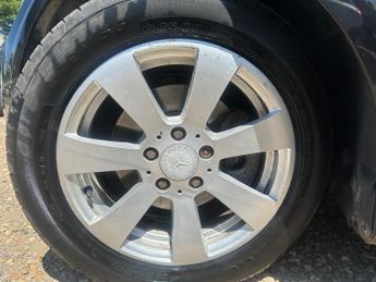 Mercedes-Benz C Class 1.8 C180 BlueEfficiency SE Auto Euro 5 4dr