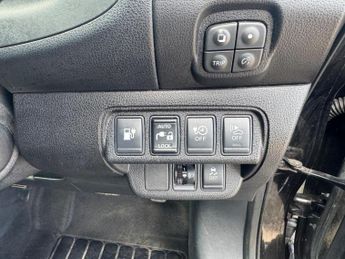 Nissan Leaf 30kWh Acenta Auto 5dr