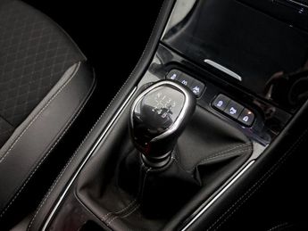 Vauxhall Grandland X 1.2 Turbo Sport Nav Euro 6 (s/s) 5dr