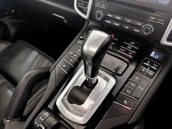 Porsche Cayenne 3.0 TD V6 Platinum Edition TiptronicS 4WD Euro 6 (s/s) 5dr