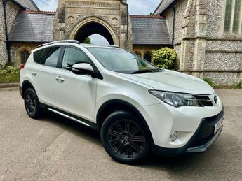 Toyota RAV4 2.2 D-CAT Invincible Auto 4WD Euro 5 5dr