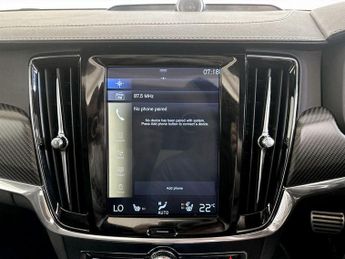 Volvo S90 2.0h T8 Twin Engine 10.4kWh R-Design Pro Auto AWD Euro 6 (s/s) 4