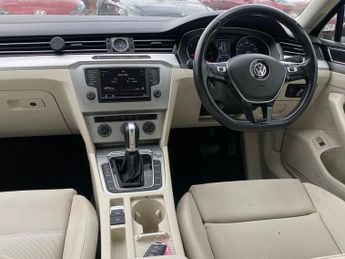 Volkswagen Passat 2.0 TDI BlueMotion Tech SE Business DSG Euro 6 (s/s) 4dr