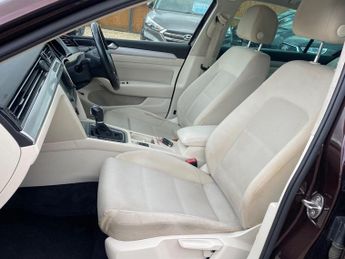 Volkswagen Passat 2.0 TDI BlueMotion Tech SE Business DSG Euro 6 (s/s) 4dr