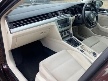Volkswagen Passat 2.0 TDI BlueMotion Tech SE Business DSG Euro 6 (s/s) 4dr