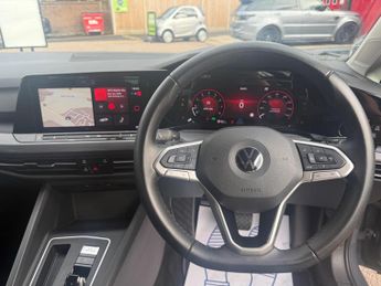 Volkswagen Golf 1.5 eTSI MHEV Style DSG Euro 6 (s/s) 5dr