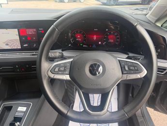 Volkswagen Golf 1.5 eTSI MHEV Style DSG Euro 6 (s/s) 5dr