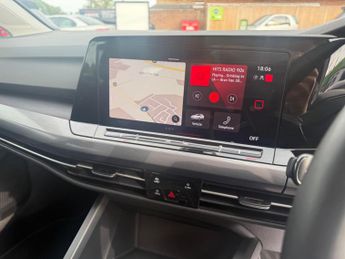 Volkswagen Golf 1.5 eTSI MHEV Style DSG Euro 6 (s/s) 5dr