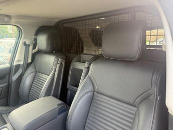 Land Rover Discovery 3.0 D300 MHEV SE Auto 4WD Euro 6 (s/s) 5dr