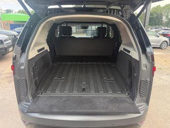 Land Rover Discovery 3.0 D300 MHEV SE Auto 4WD Euro 6 (s/s) 5dr