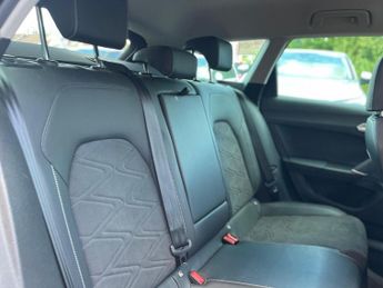 SEAT Leon 1.4 eHybrid 12.8kWh XCELLENCE DSG Euro 6 (s/s) 5dr