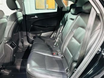 Hyundai TUCSON 2.0 CRDi Premium SE Auto 4WD Euro 6 (s/s) 5dr