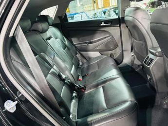 Hyundai TUCSON 2.0 CRDi Premium SE Auto 4WD Euro 6 (s/s) 5dr