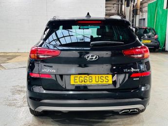 Hyundai TUCSON 2.0 CRDi Premium SE Auto 4WD Euro 6 (s/s) 5dr