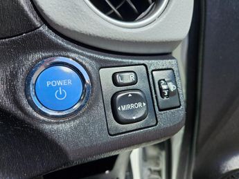 Toyota Yaris 1.5 VVT-h T Spirit CVT Euro 5 5dr