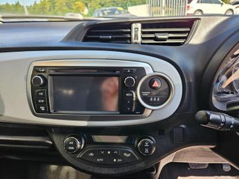 Toyota Yaris 1.5 VVT-h T Spirit CVT Euro 5 5dr
