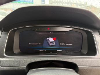 Volkswagen e-Golf 35.8kWh e-Golf Auto 5dr