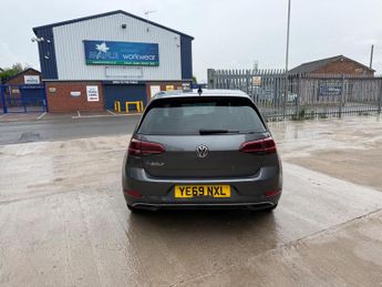 Volkswagen e-Golf 35.8kWh e-Golf Auto 5dr