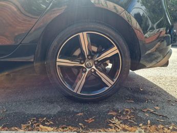 Volvo V40 1.5 T3 R-Design Nav Plus Auto Euro 6 (s/s) 5dr